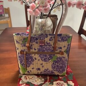 NWT Dooney & Bourke Hydrangea Basketweave Shopper in Blue/Purple